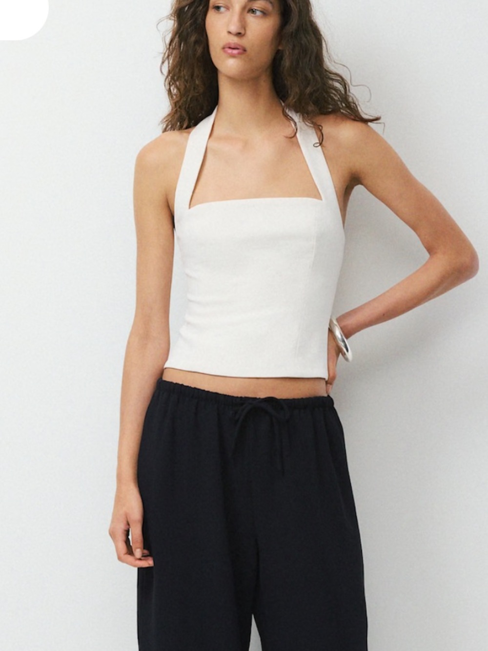 Aritzia Whisper Halter Top - Crepette